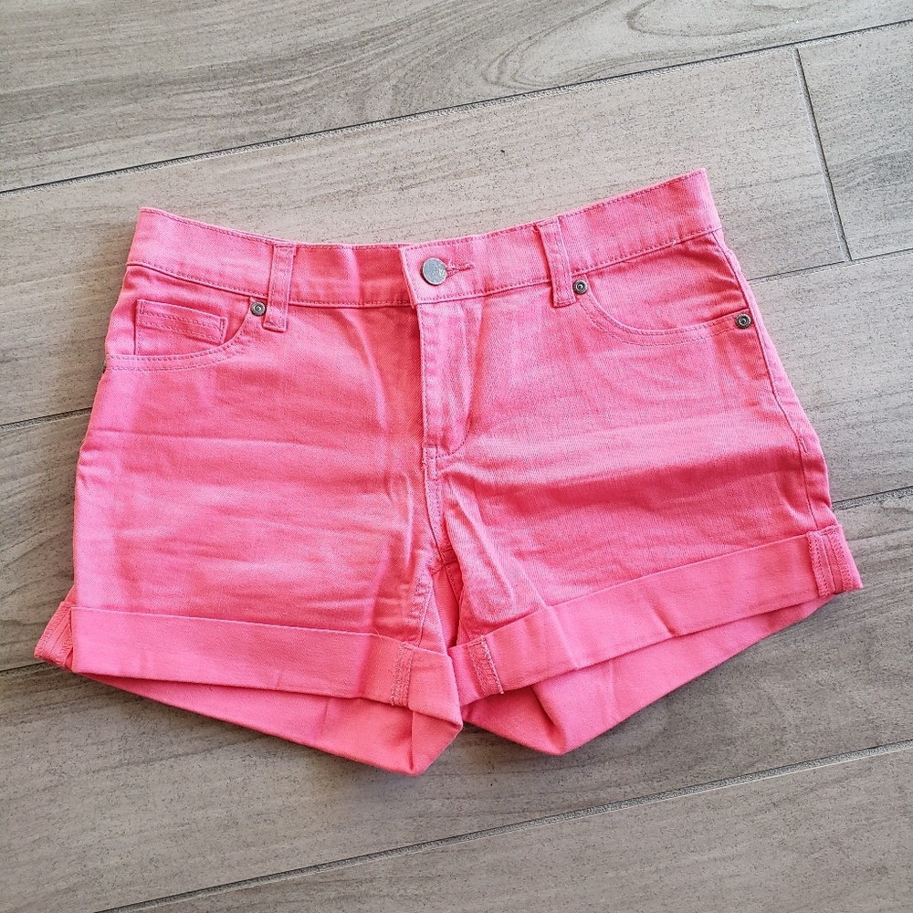 BNWT New York and Company shorts size 0